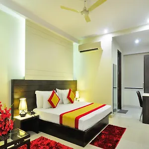 Sky Rich International - 05 Mins From Karol Bagh Metro Station **** Delhi (National Capital Territory of India)